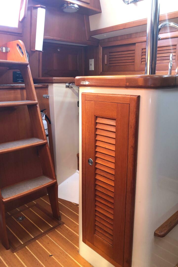 Slide: The Image of Pacific Seacraft 34 Cutter 2000 - 4907256