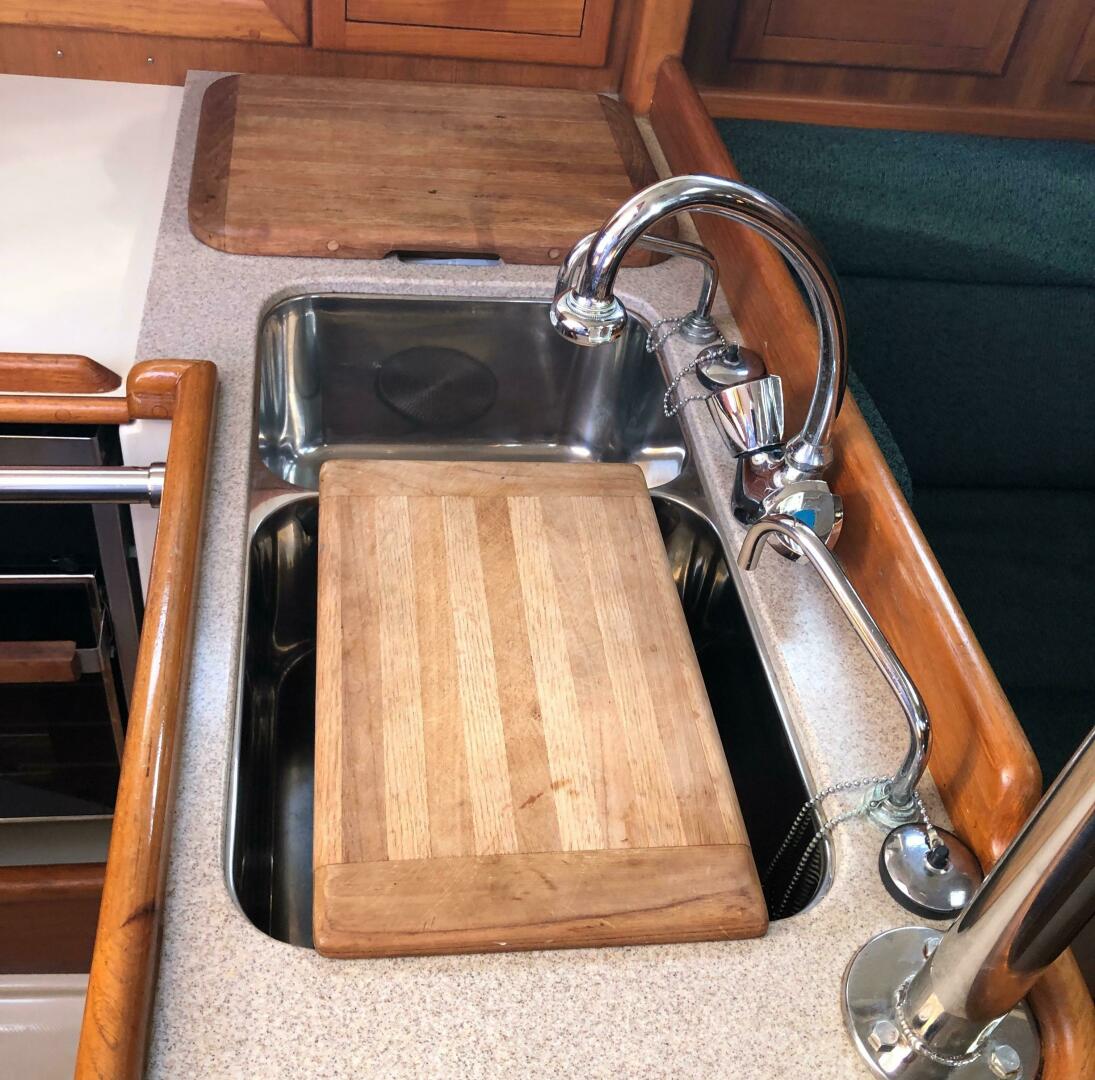 Slide: The Image of Pacific Seacraft 34 Cutter 2000 - 4907275