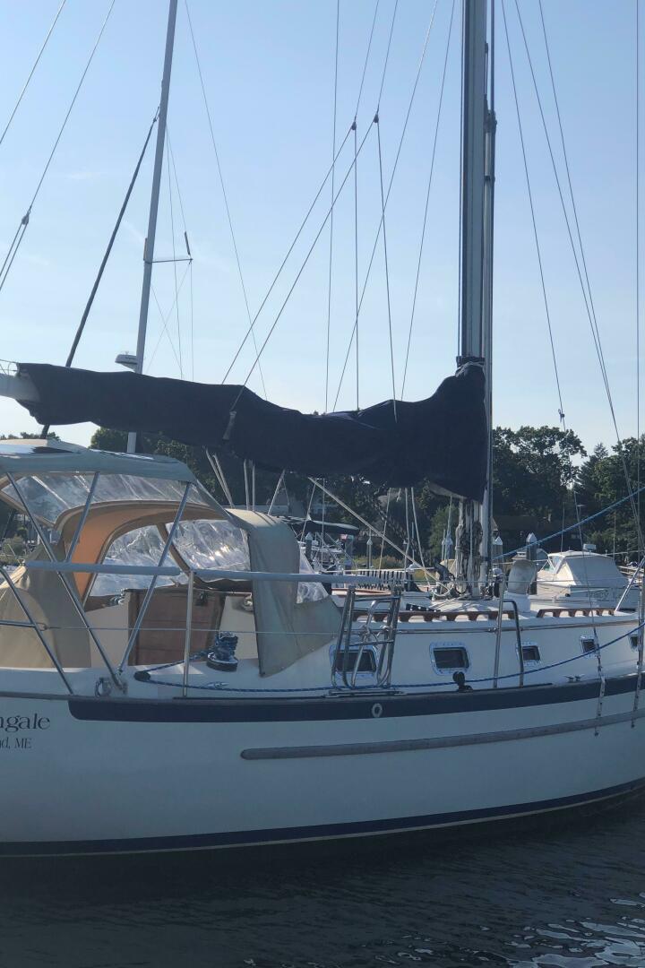 Slide: The Image of Pacific Seacraft 34 Cutter 2000 - 4907167