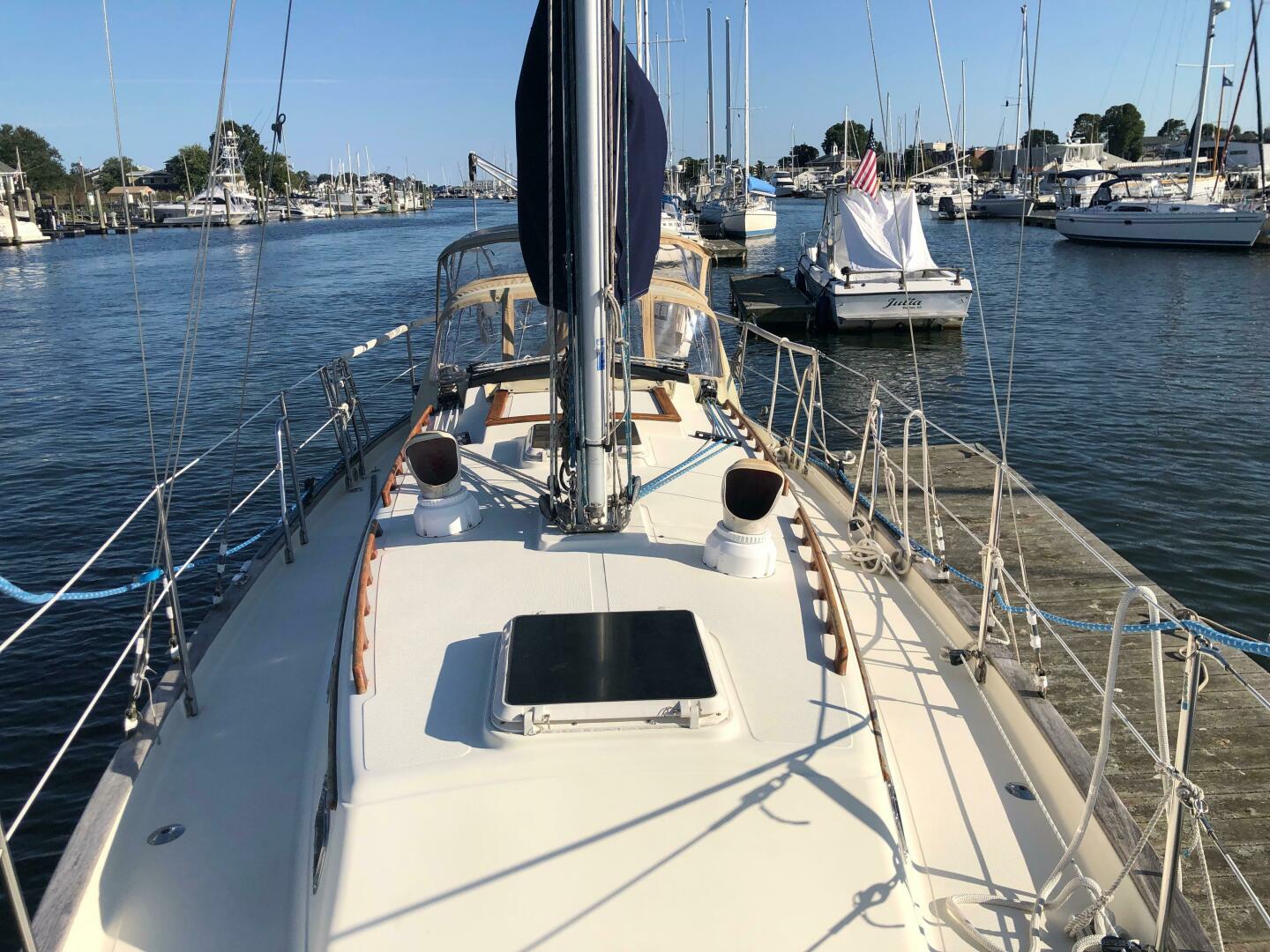 Slide: The Image of Pacific Seacraft 34 Cutter 2000 - 4907179
