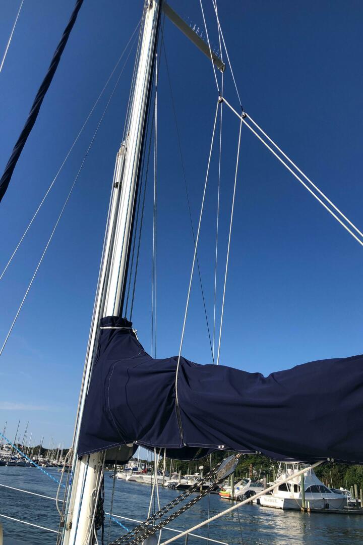 Slide: The Image of Pacific Seacraft 34 Cutter 2000 - 4907185