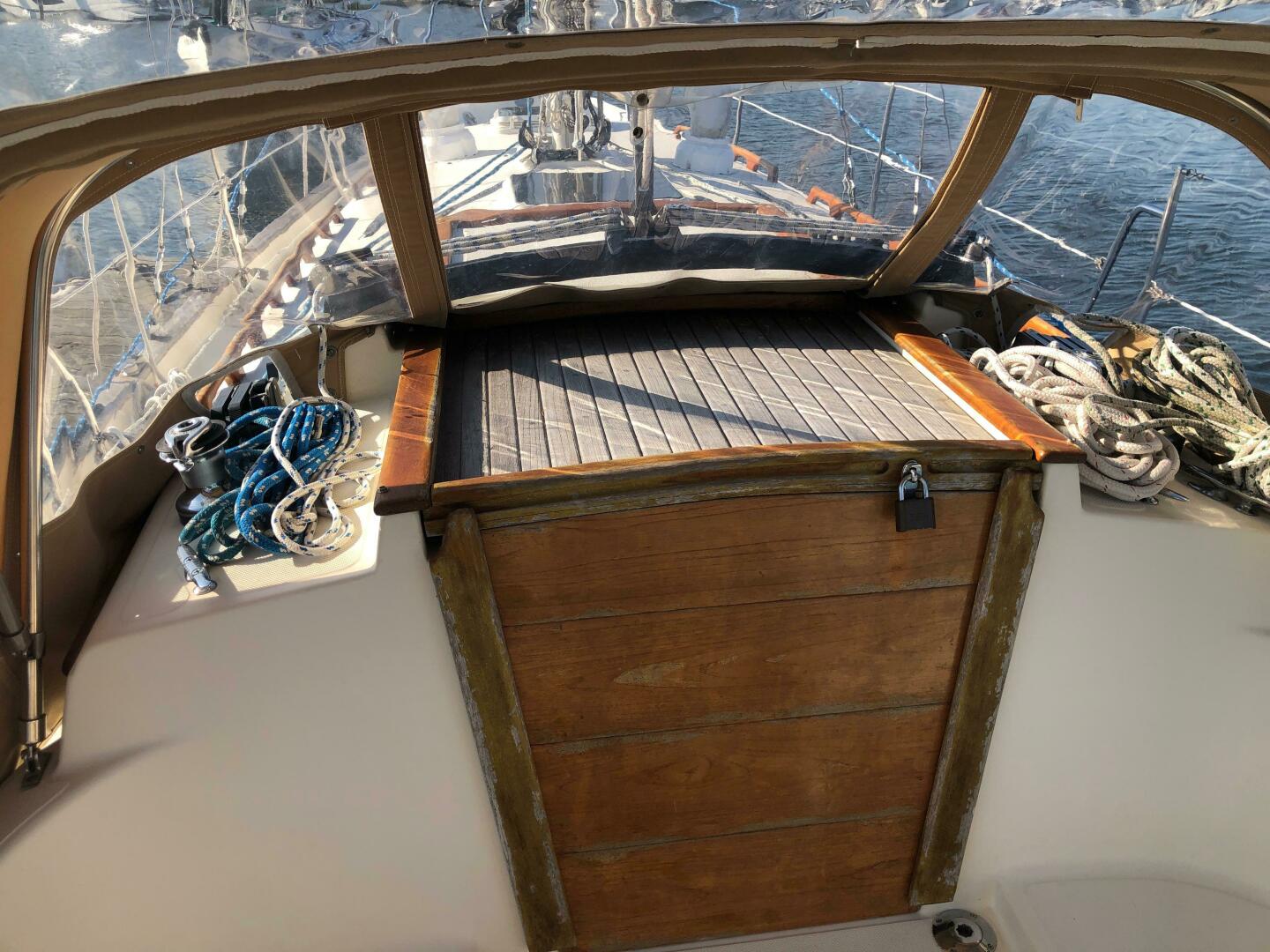 Slide: The Image of Pacific Seacraft 34 Cutter 2000 - 4907200