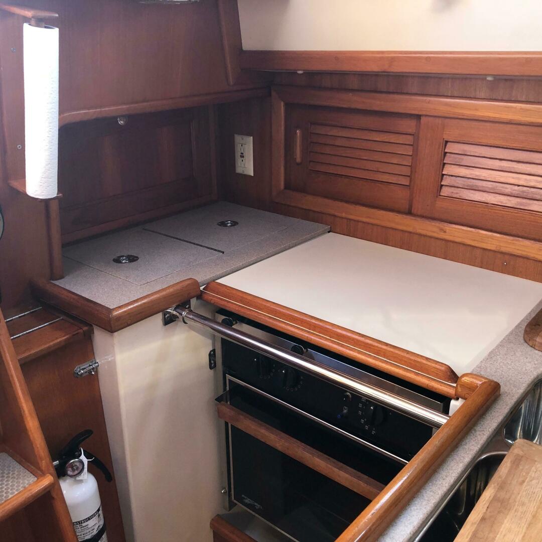 Slide: The Image of Pacific Seacraft 34 Cutter 2000 - 4907231