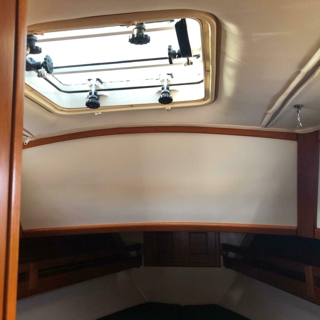Slide: The Image of Pacific Seacraft 34 Cutter 2000 - 4907234