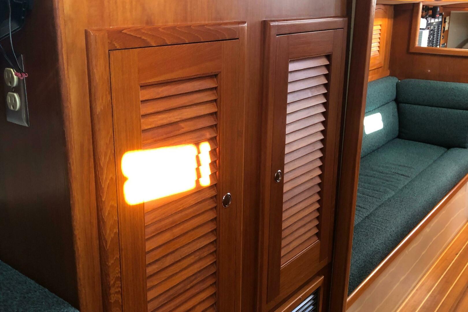 Slide: The Image of Pacific Seacraft 34 Cutter 2000 - 4907243