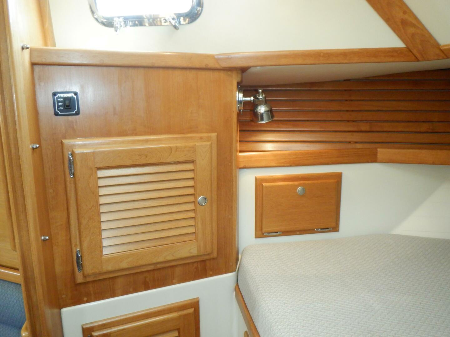 Slide: The Image of Pacific Seacraft 40 1998 - 5366518