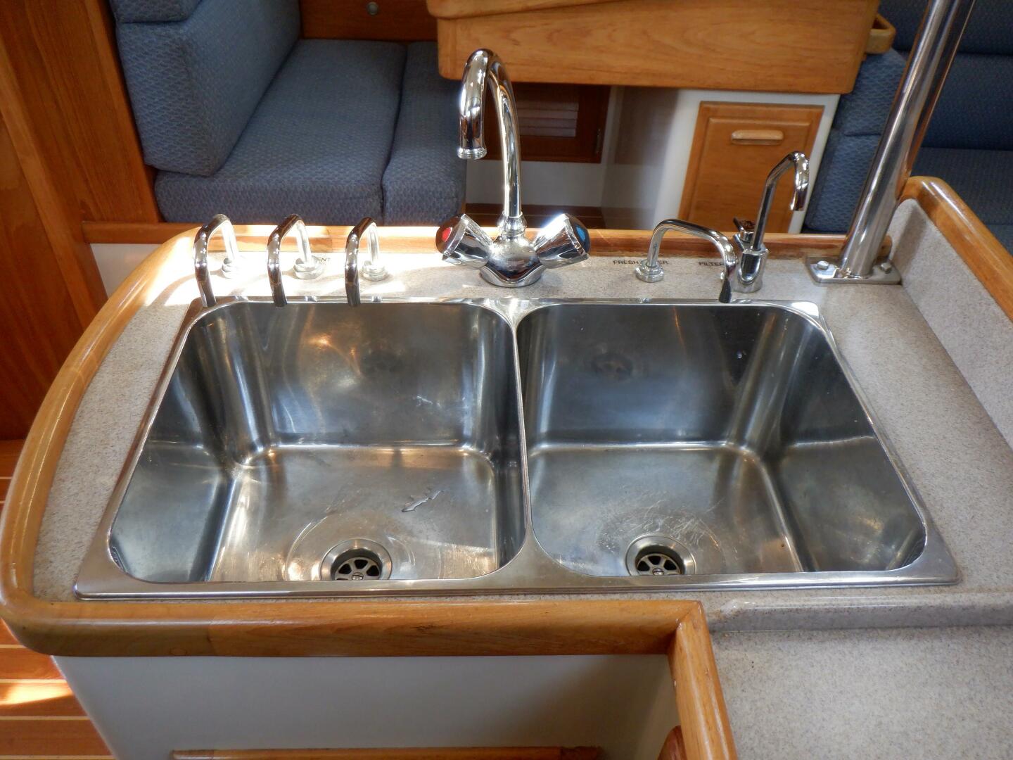 Slide: The Image of Pacific Seacraft 40 1998 - 5366527
