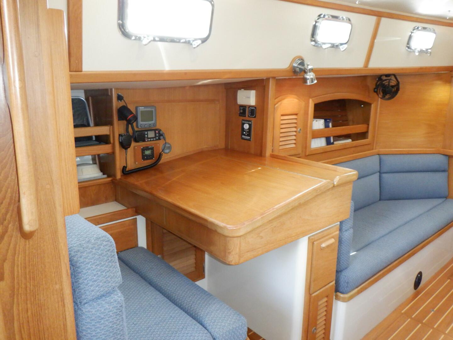 Slide: The Image of Pacific Seacraft 40 1998 - 5366533