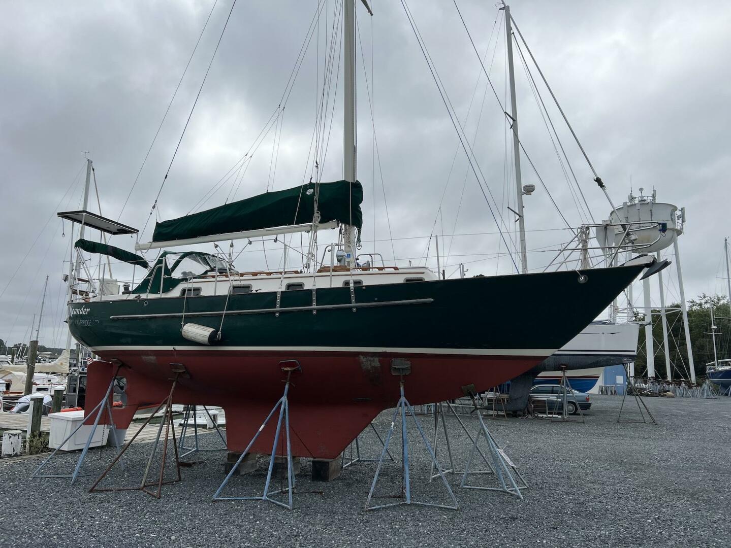 Slide: The Image of Pacific Seacraft Crealock 1990 - 3912962