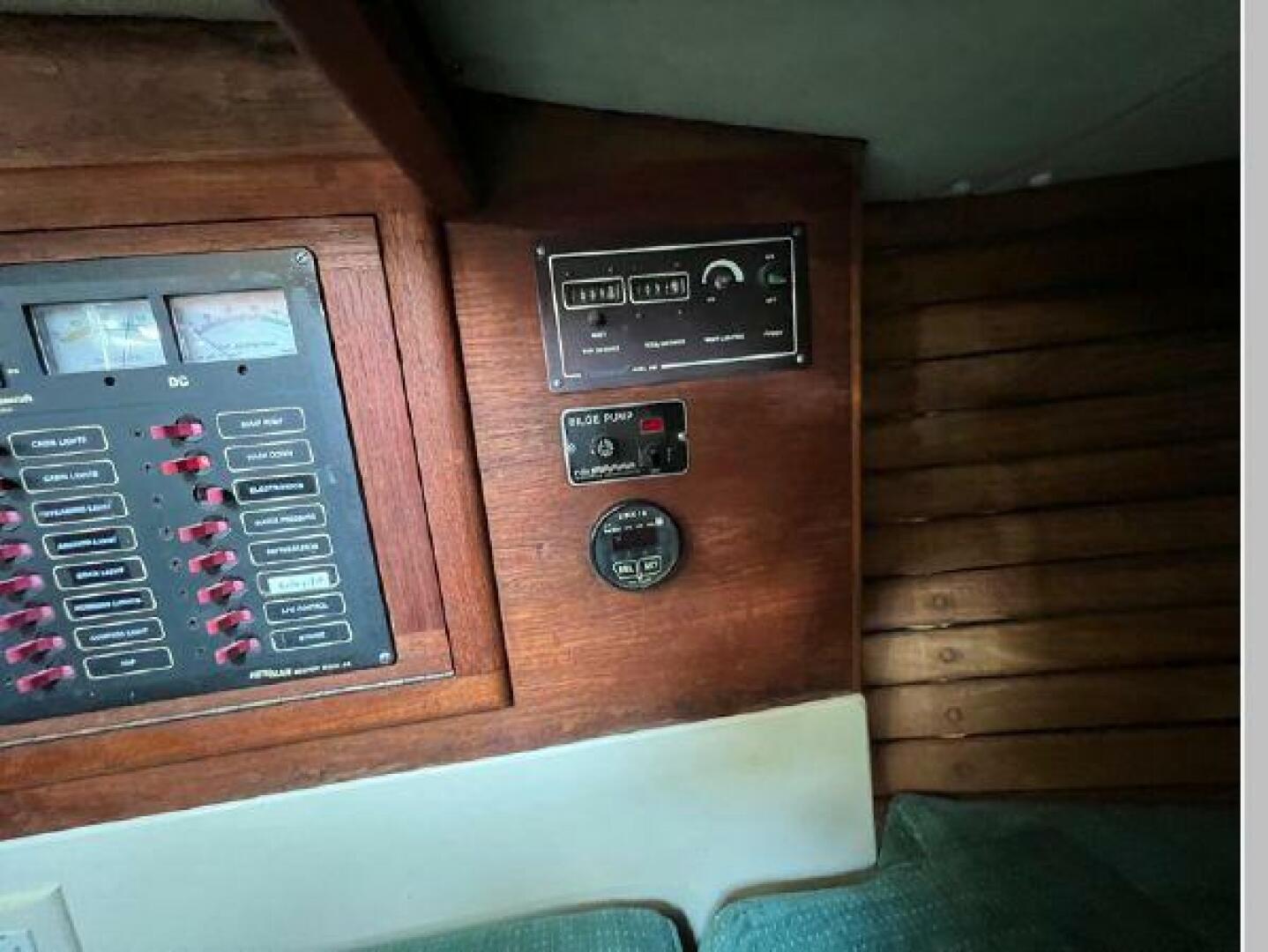 Slide: The Image of Pacific Seacraft Crealock 1990 - 3739249