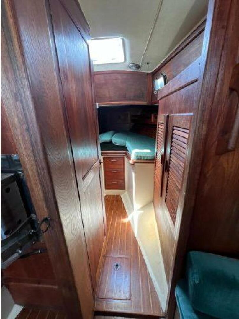 Slide: The Image of Pacific Seacraft Crealock 1990 - 3739231