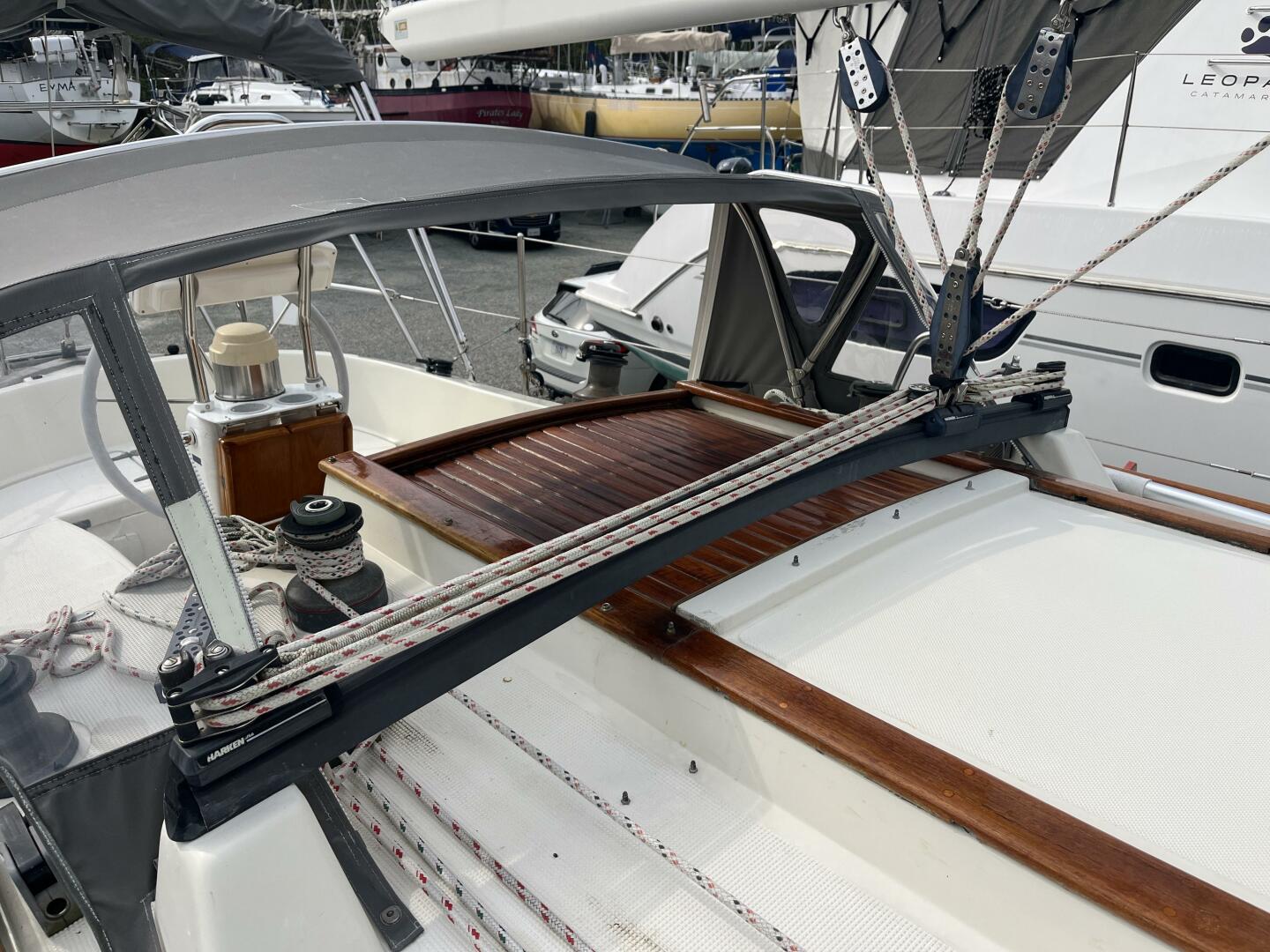 Slide: The Image of Pacific Seacraft Crealock 37 2001 - 5231956