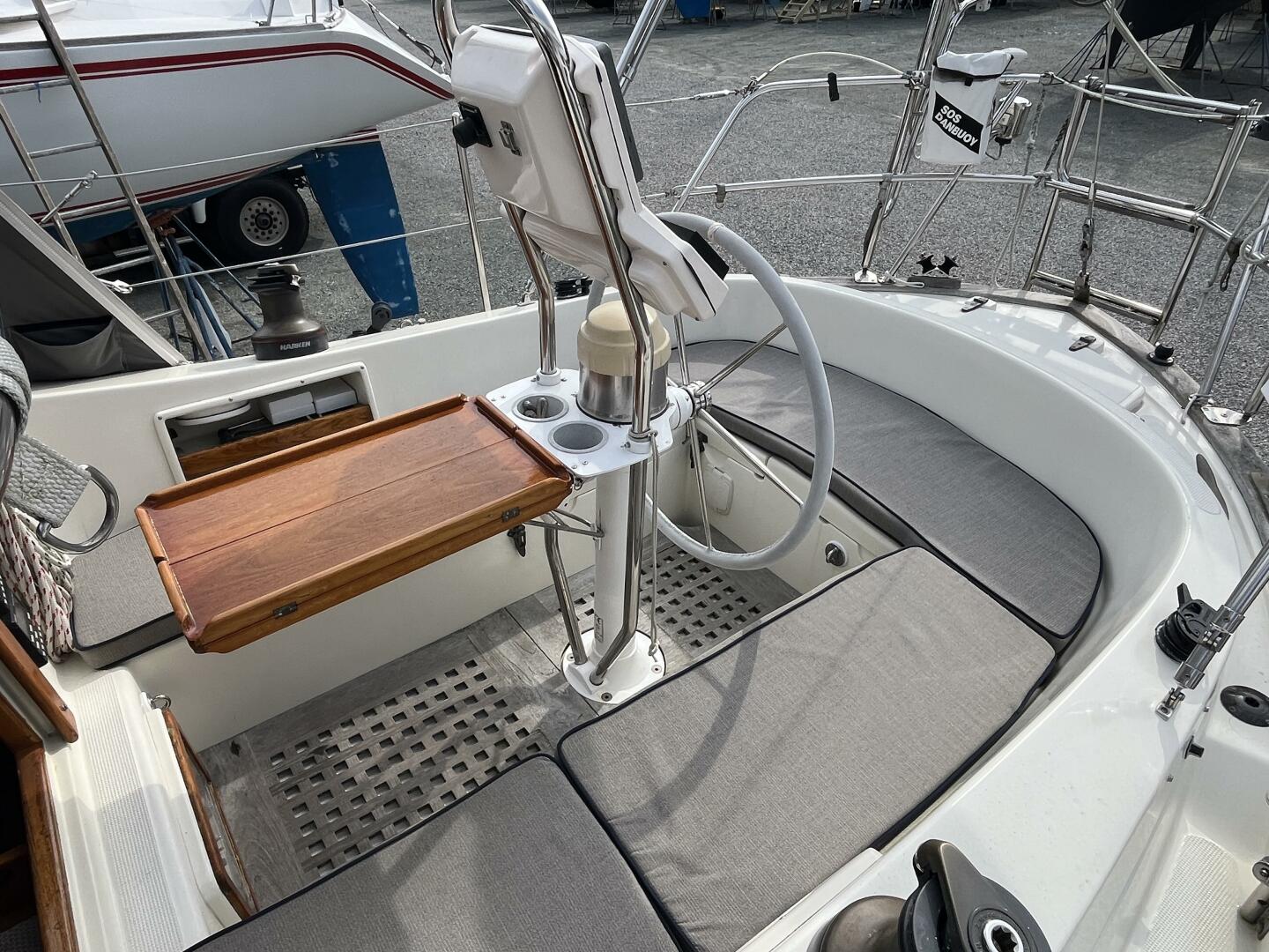 Slide: The Image of Pacific Seacraft Crealock 37 2001 - 5232102