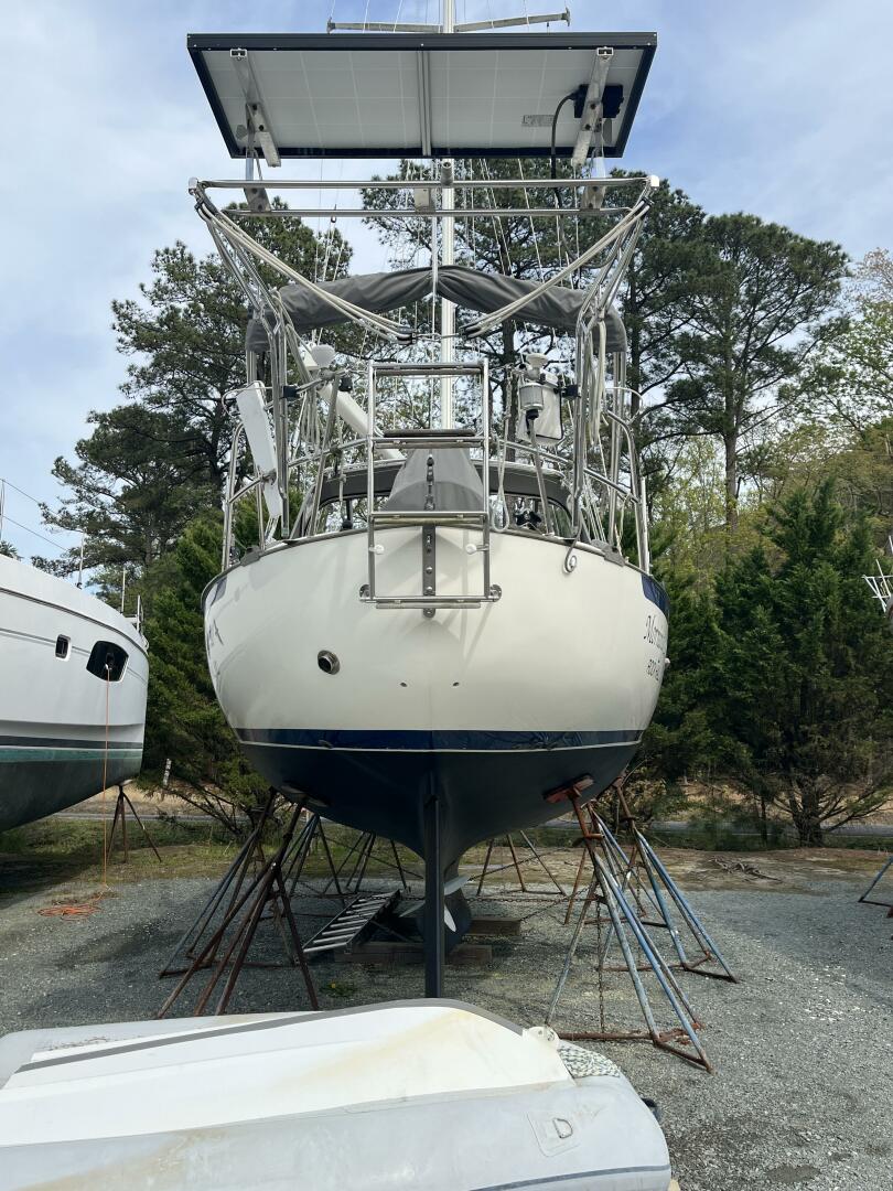 Slide: The Image of Pacific Seacraft Crealock 37 2001 - 5232098