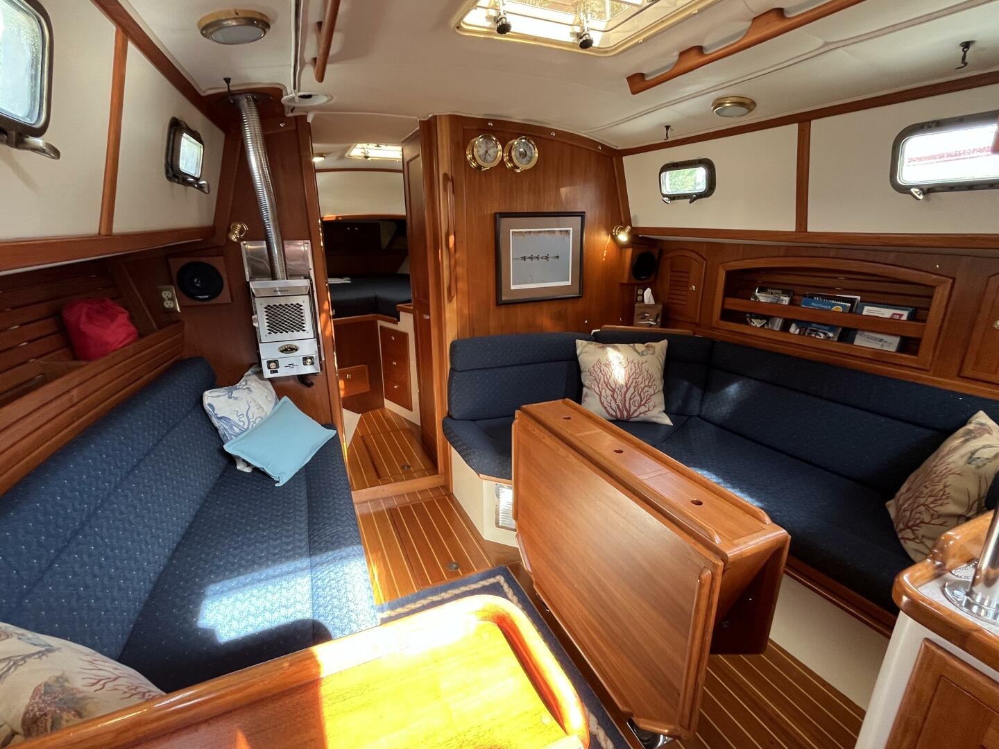 Slide: The Image of Pacific Seacraft Crealock 37 2001 - 5235972