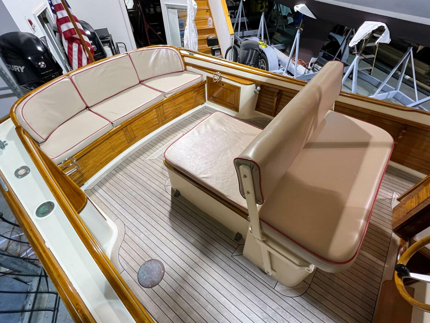 Slide: The Image of Padebco V27 Center Console 2003 - 4242412