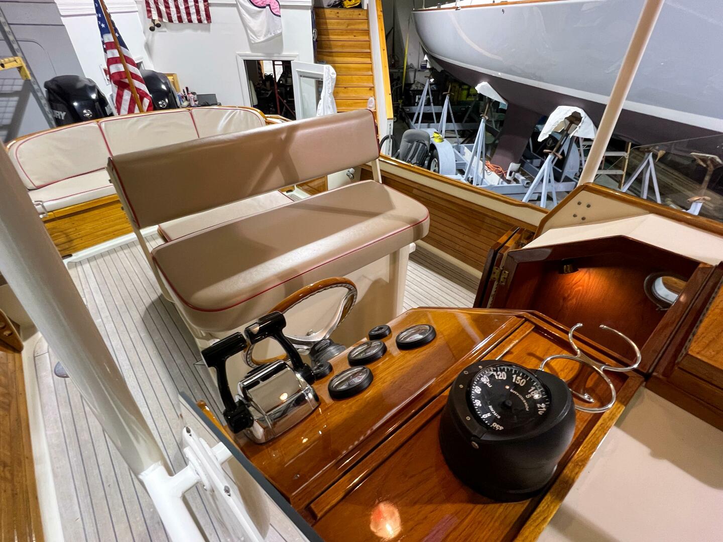 Slide: The Image of Padebco V27 Center Console 2003 - 4242410