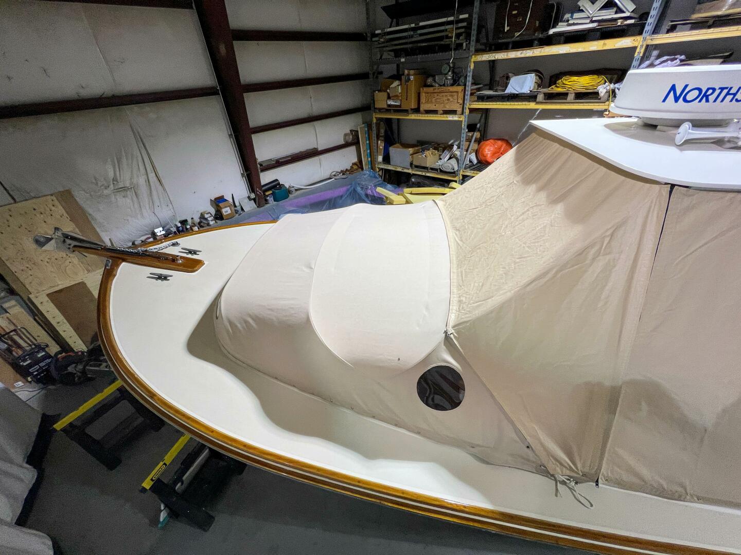 Slide: The Image of Padebco V27 Center Console 2003 - 4242373