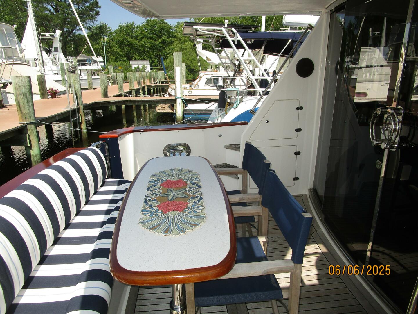 Slide: The Image of 54' Pama aftdeck port - 5404223