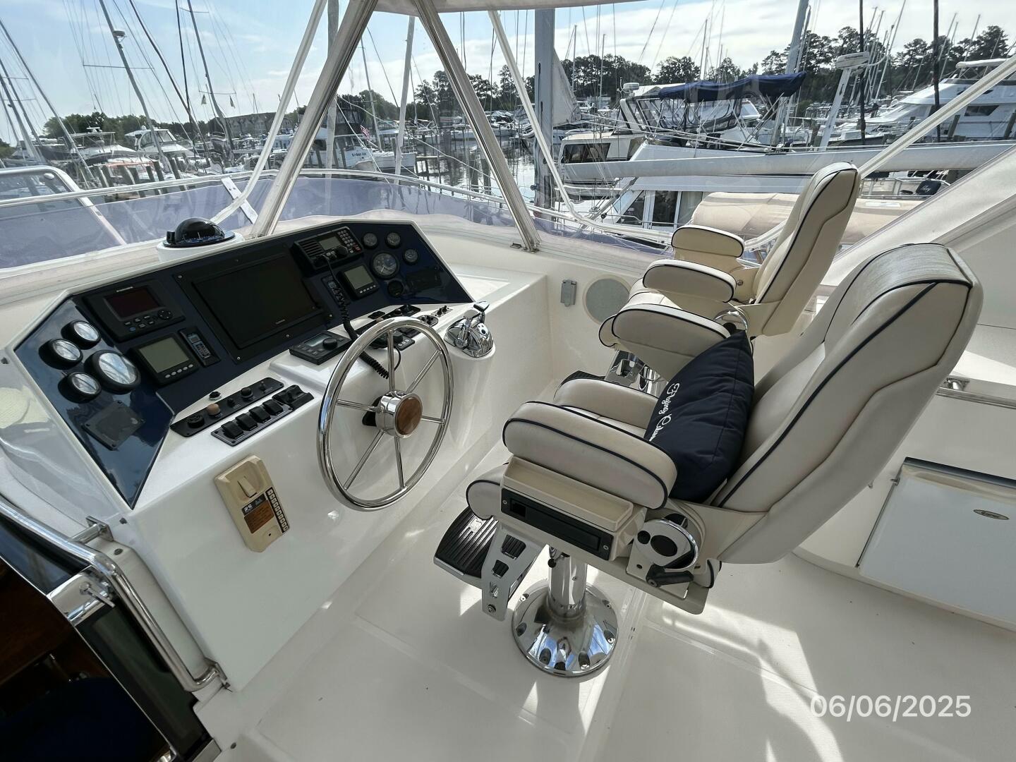 Slide: The Image of 54' Pama flybridge helm1 - 5404239