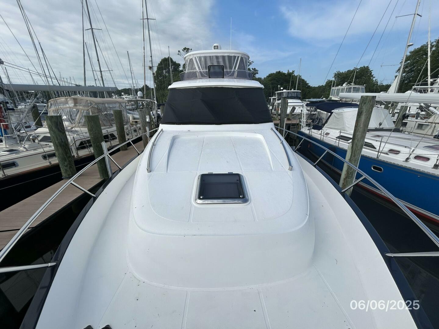 Slide: The Image of 54' Pama foredeck aft - 5404248