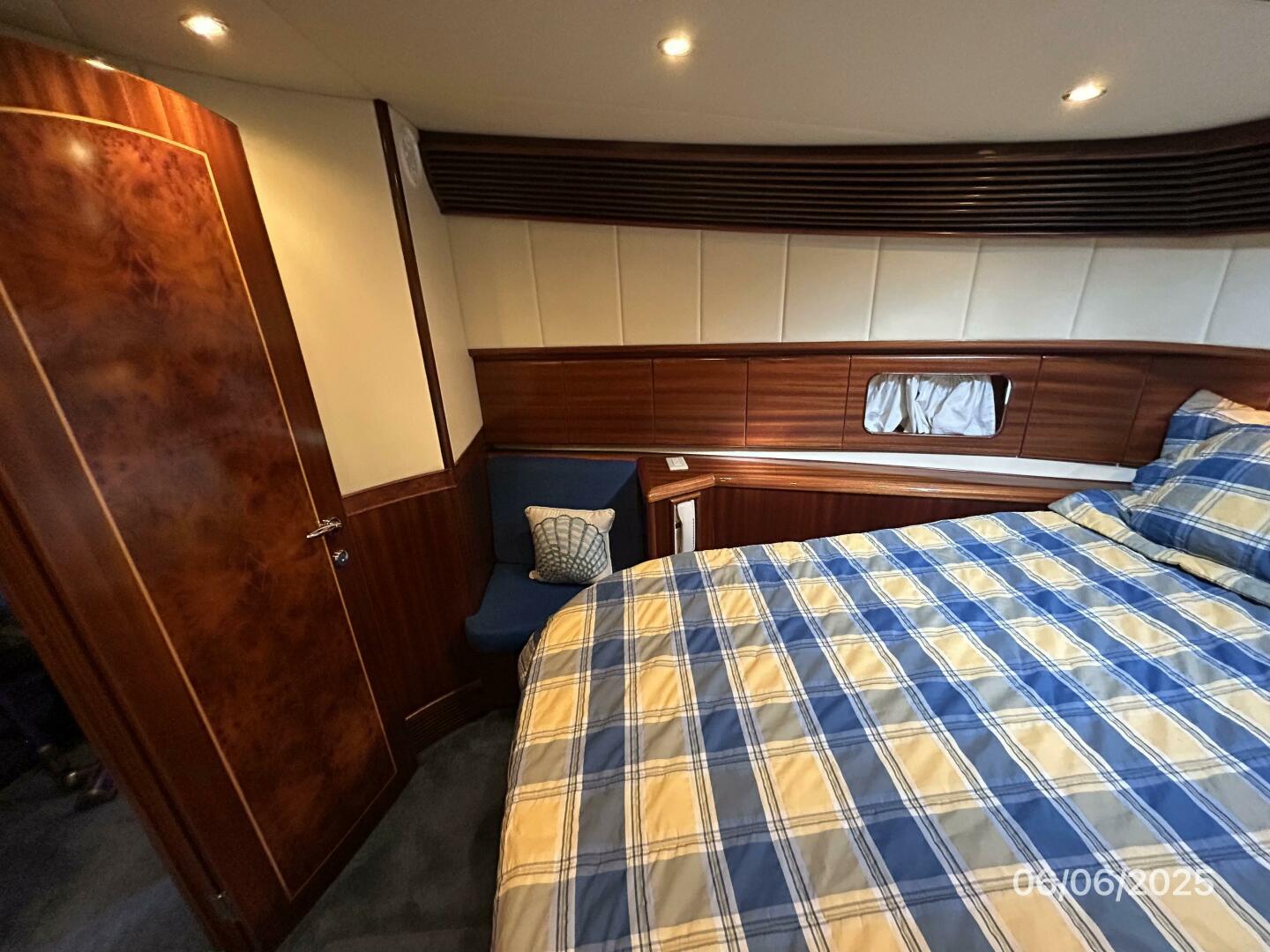 Slide: The Image of 54' Pama forward guest stateroom port - 5404254