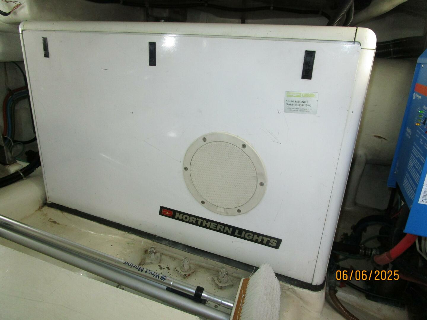 Slide: The Image of 54' Pama generator soundbox - 5404260