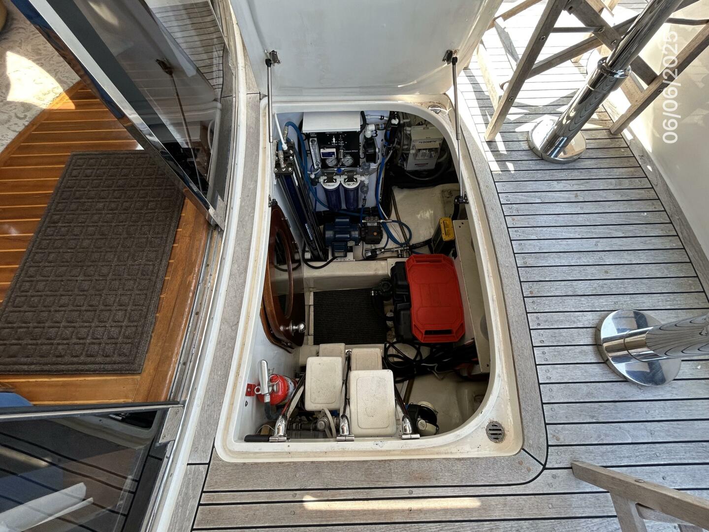 Slide: The Image of 54' Pama Aftdeck-lazarette-engine room access - 5404268
