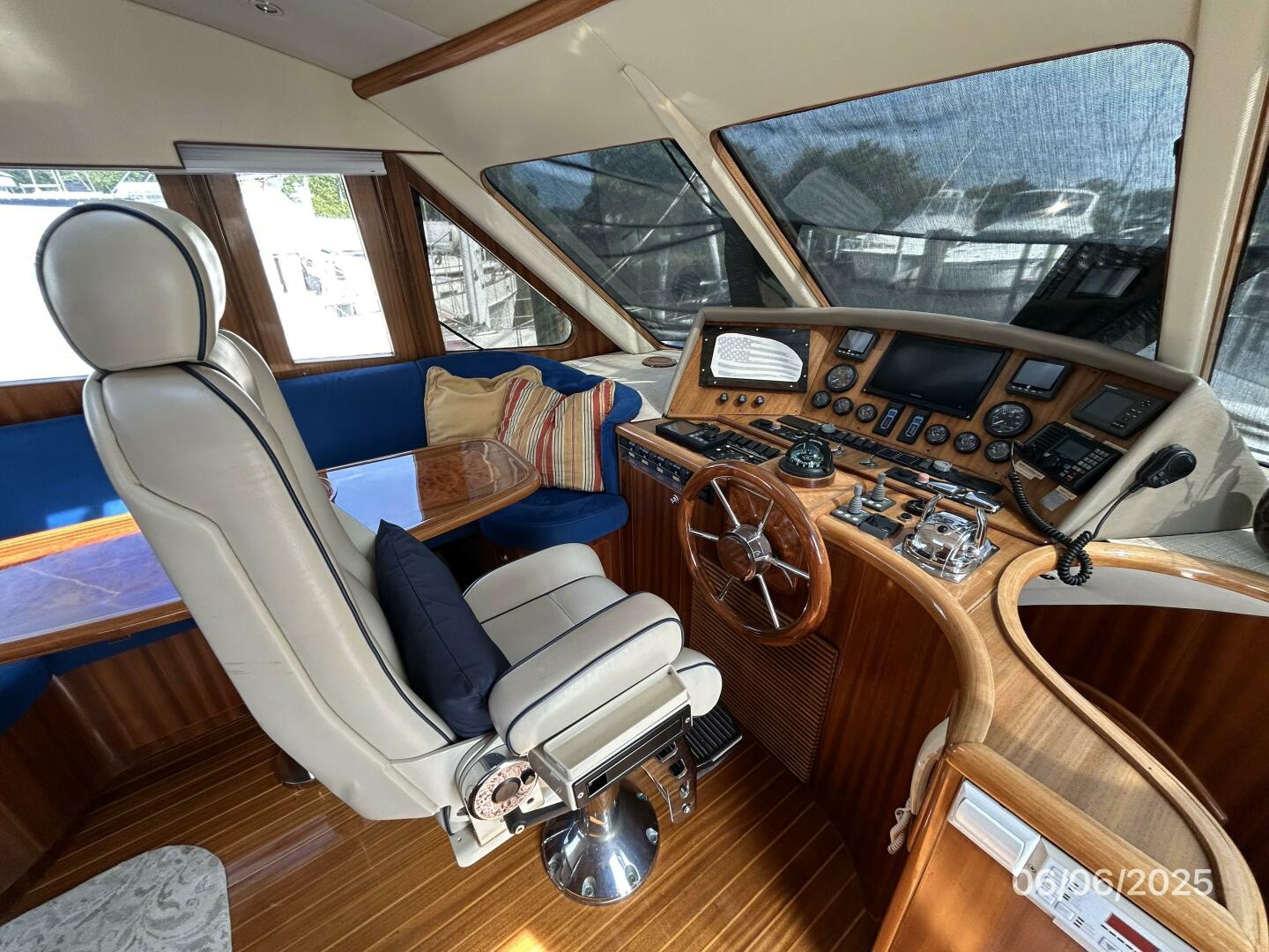 Slide: The Image of 54' Pama pilothouse helm1 - 5404284