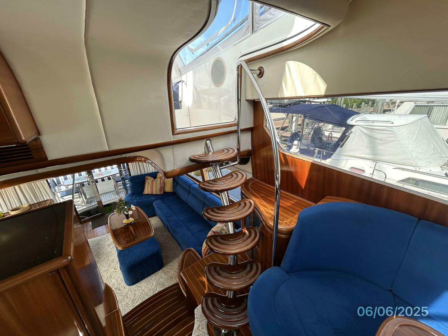 Slide: The Image of 54' Pama pilothouse-flybridge stairs - 5404290