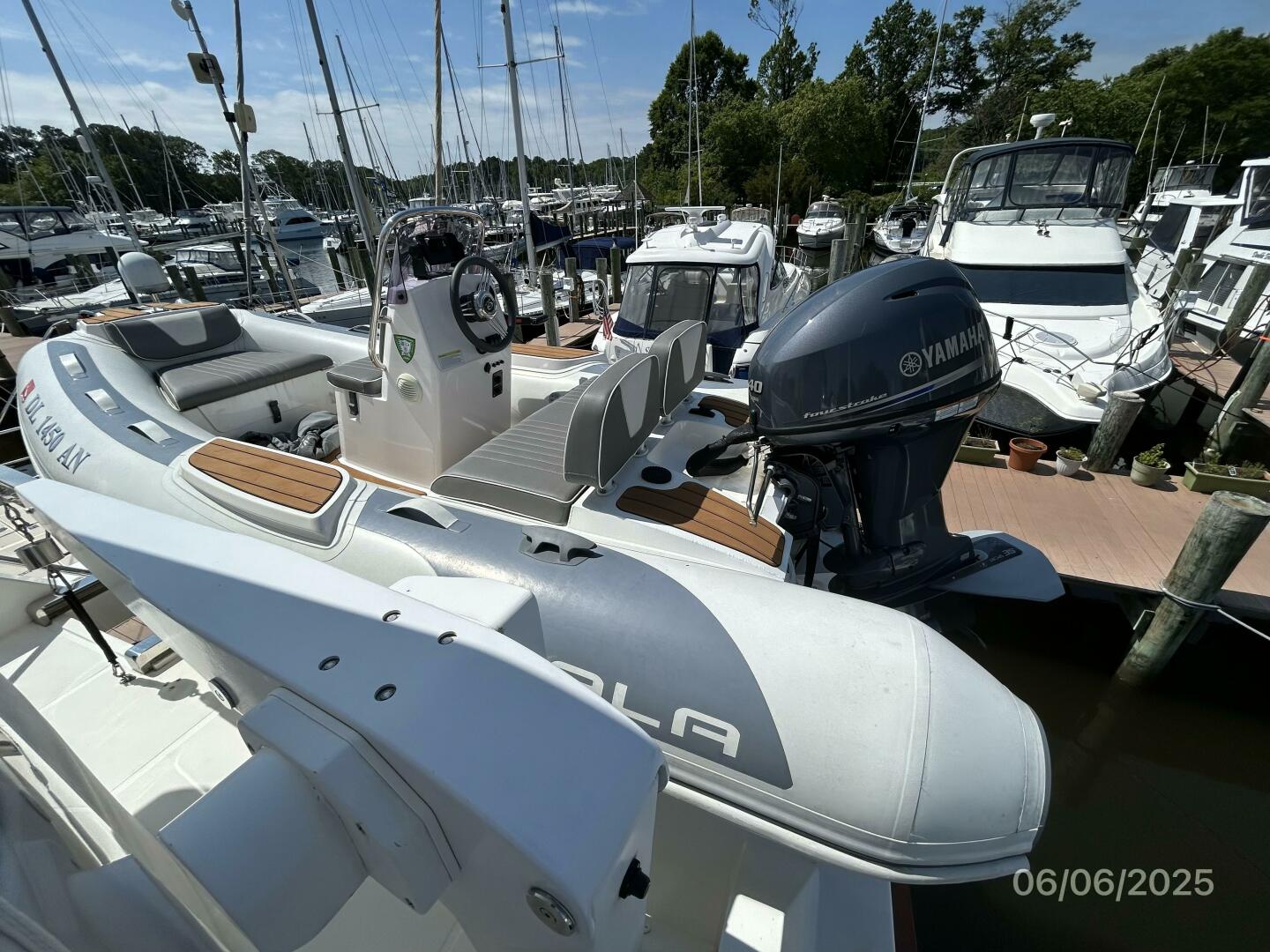 Slide: The Image of 54' Pama tender3 - 5404322