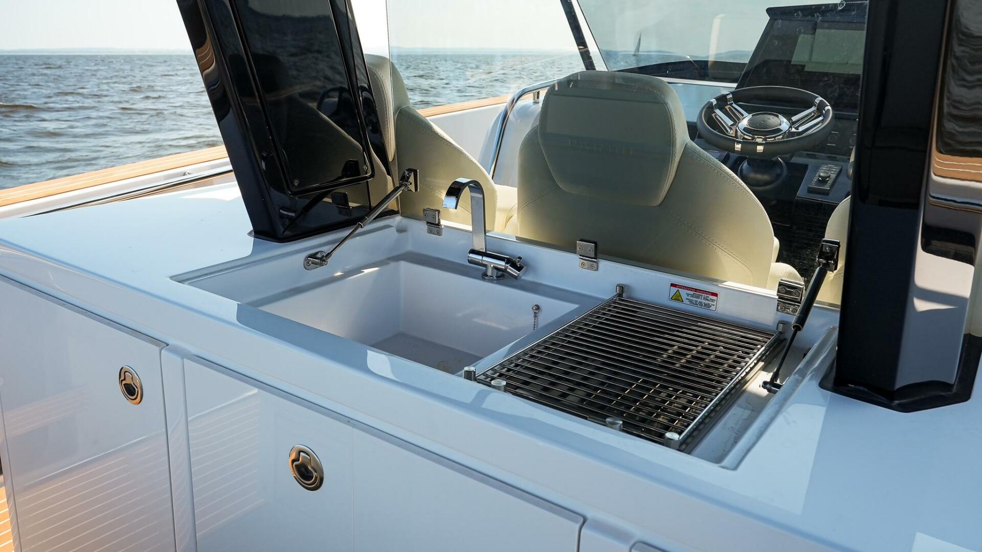 Slide: The Image of Pardo Yachts 38 Walkaround 2025 - 5298622