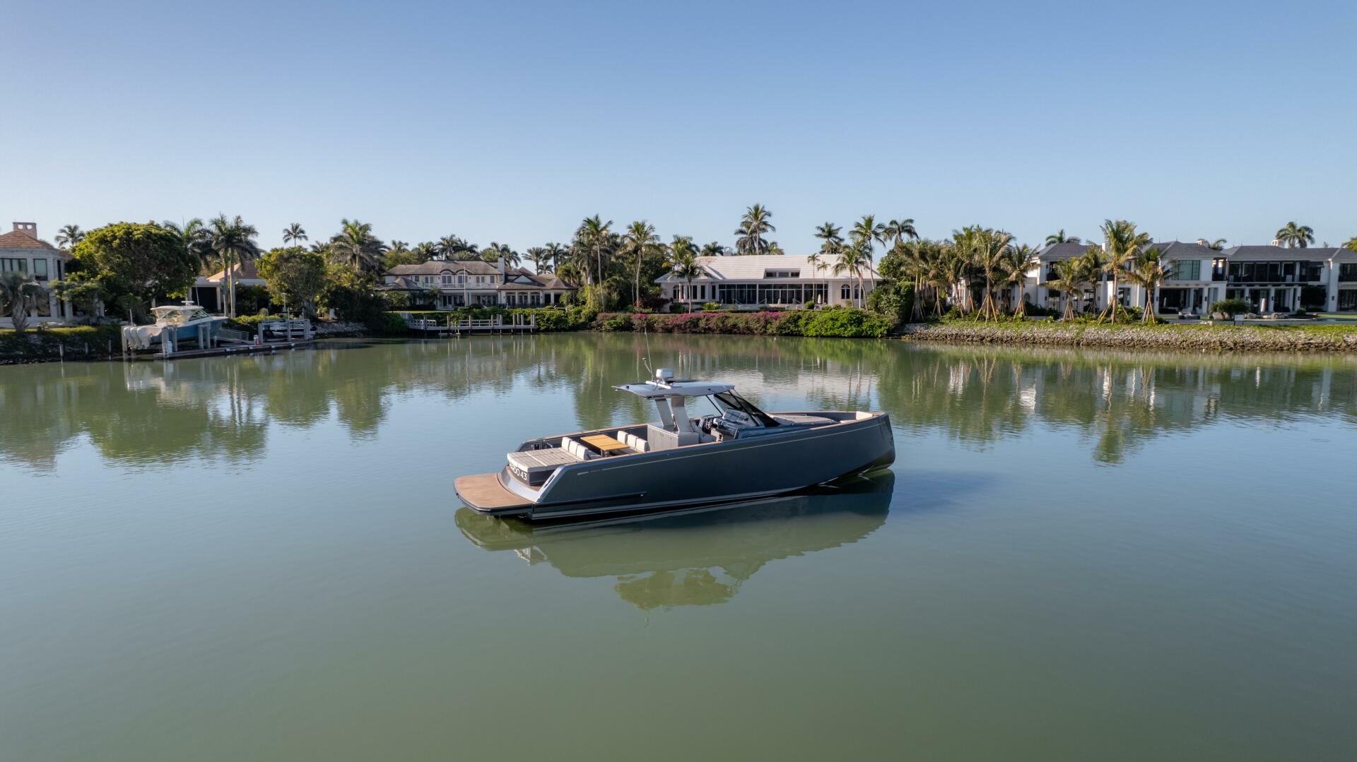 Slide: The Image of Pardo Yachts 43 Walkaround 2025 - 5293809