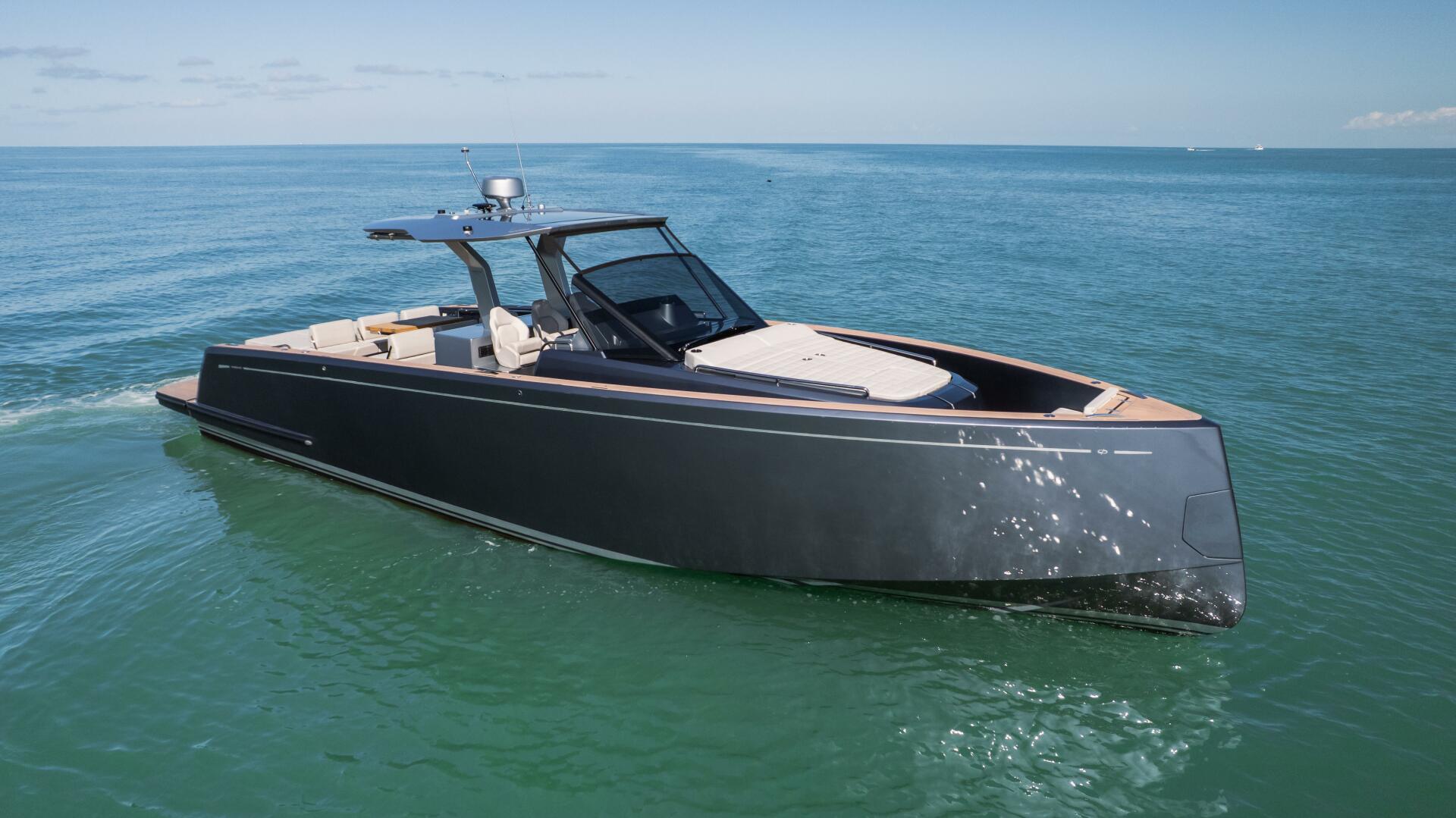 Slide: The Image of Pardo Yachts 43 Walkaround 2025 - 5293825