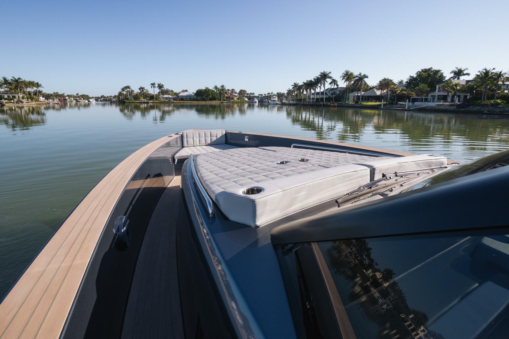 Slide: The Image of Pardo Yachts 43 Walkaround 2025 - 5293852