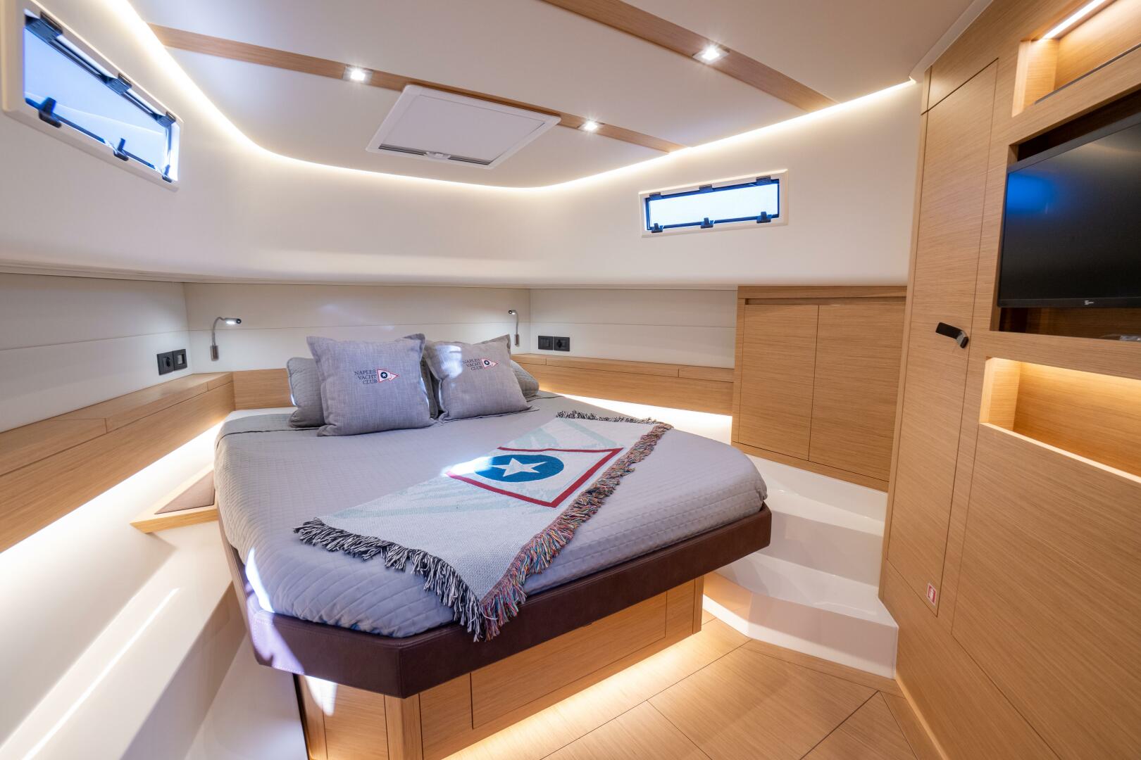 Slide: The Image of Pardo Yachts 43 Walkaround 2025 - 5293866
