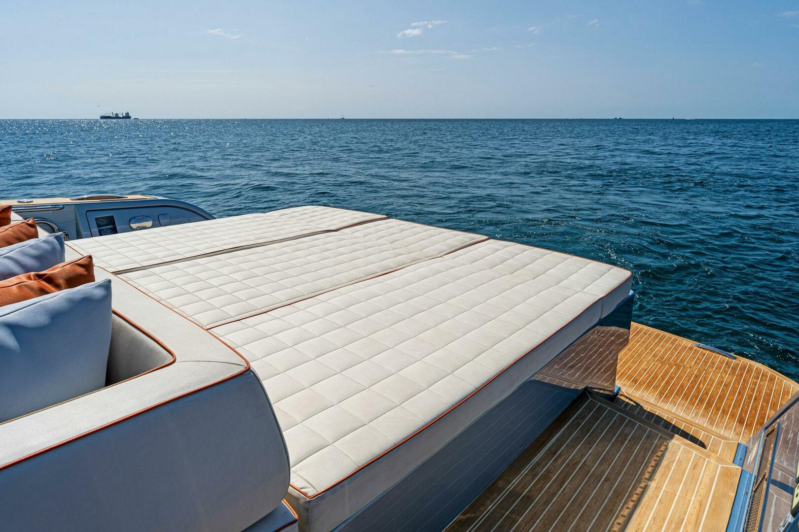 Slide: The Image of Lounge Pads - 18