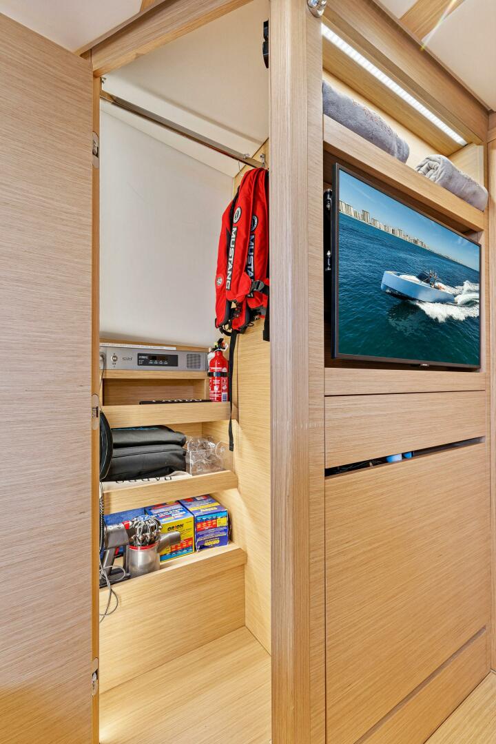 Slide: The Image of Cabin - 37