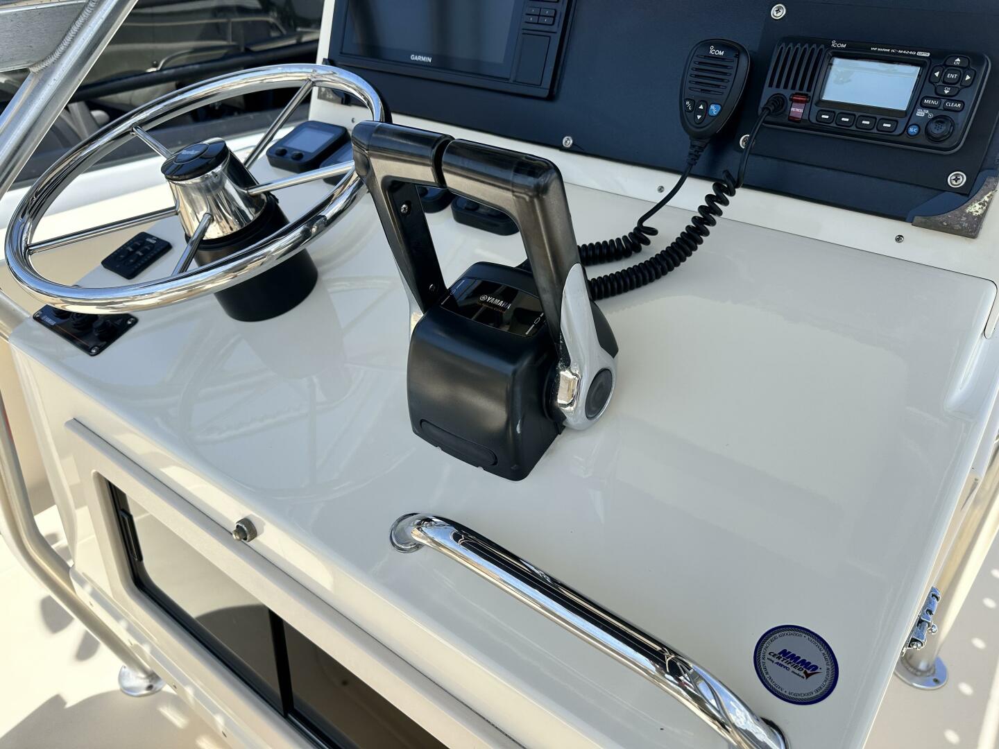 Slide: The Image of 2008 Parker 2501 Center Console - Helm - 5545724