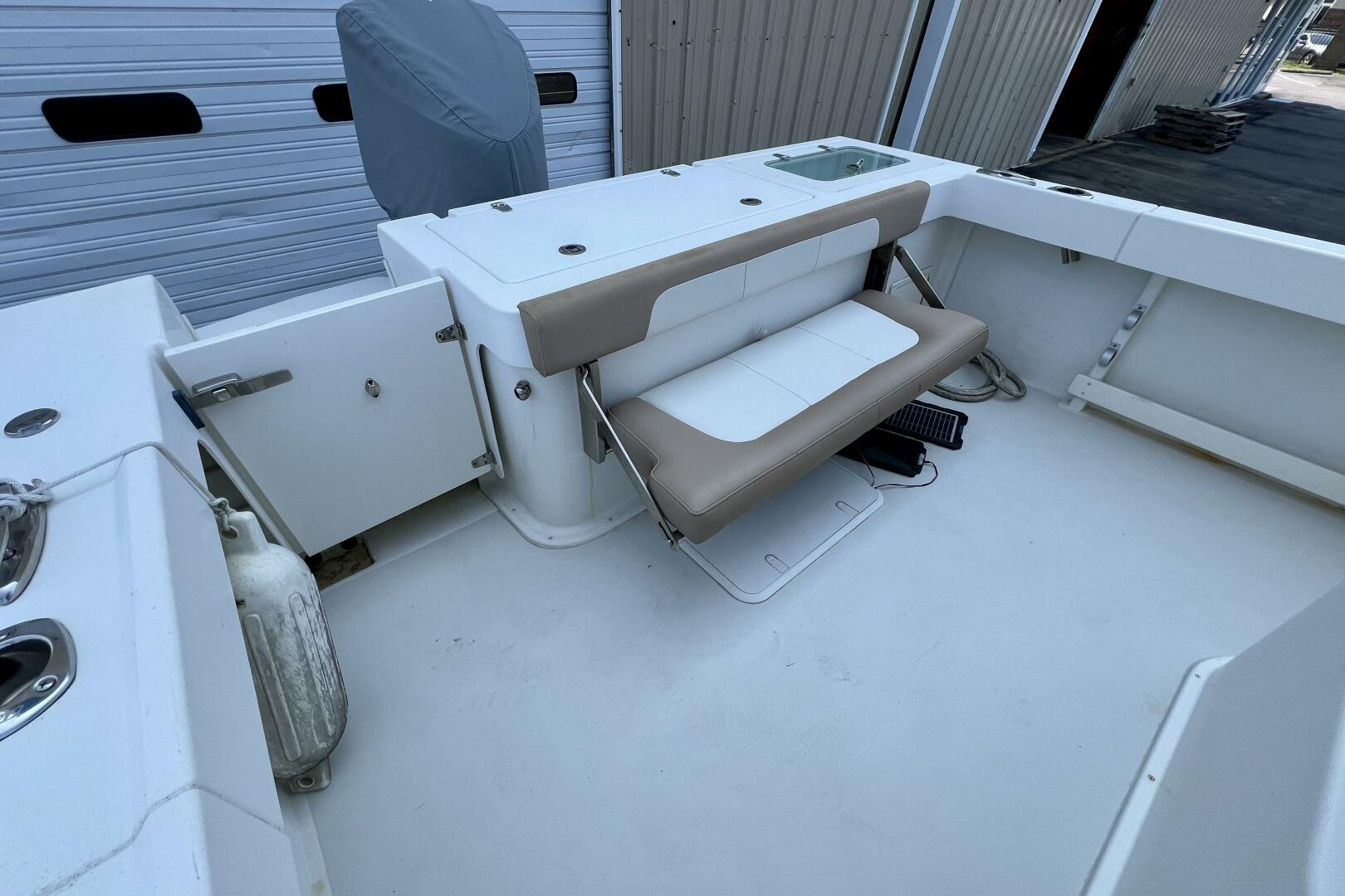 Slide: The Image of Parker 2501 Center Console 2018 - 4649904