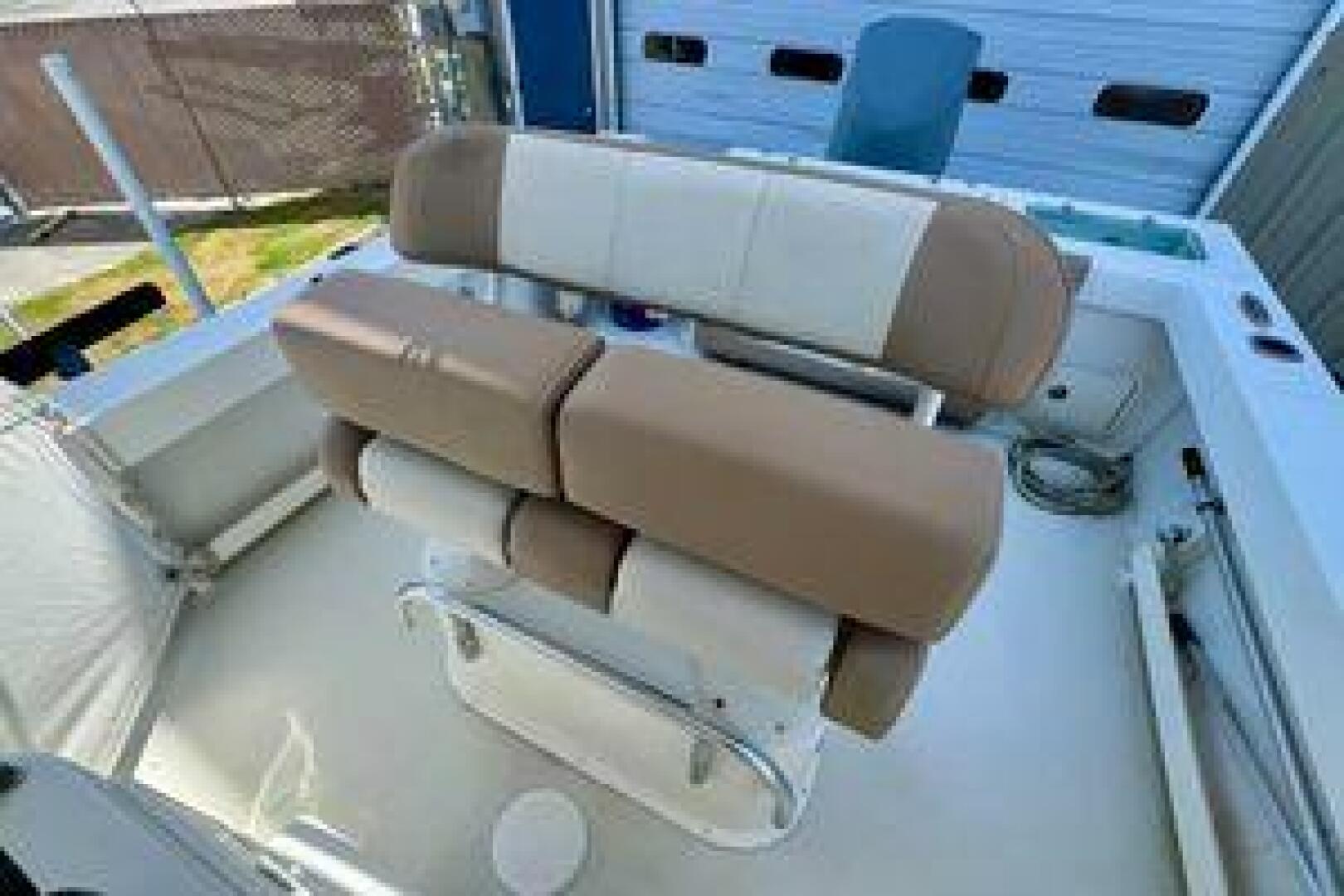 Slide: The Image of Parker 2501 Center Console 2018 - 4634138