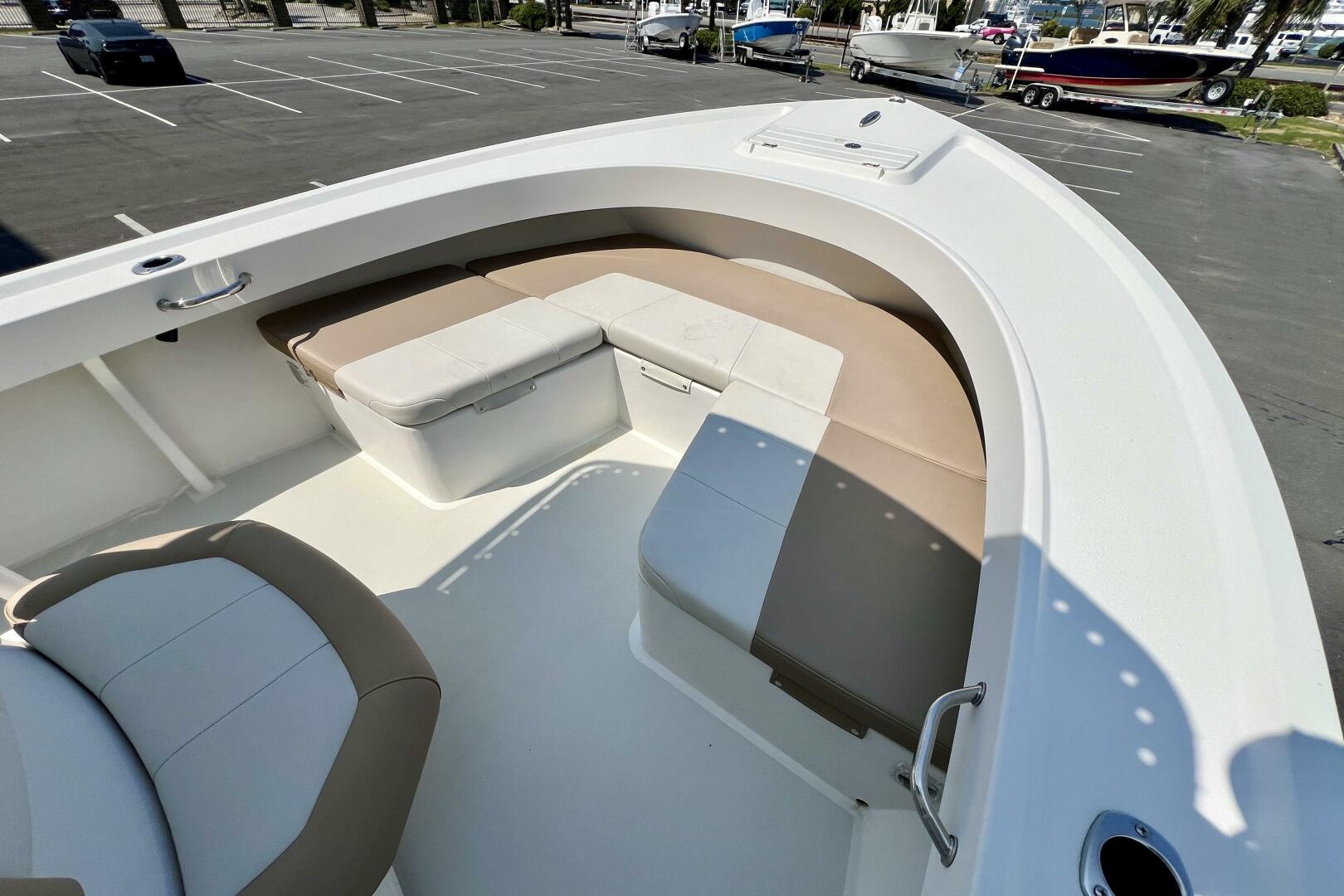 Slide: The Image of Parker 2501 Center Console 2018 - 4649910