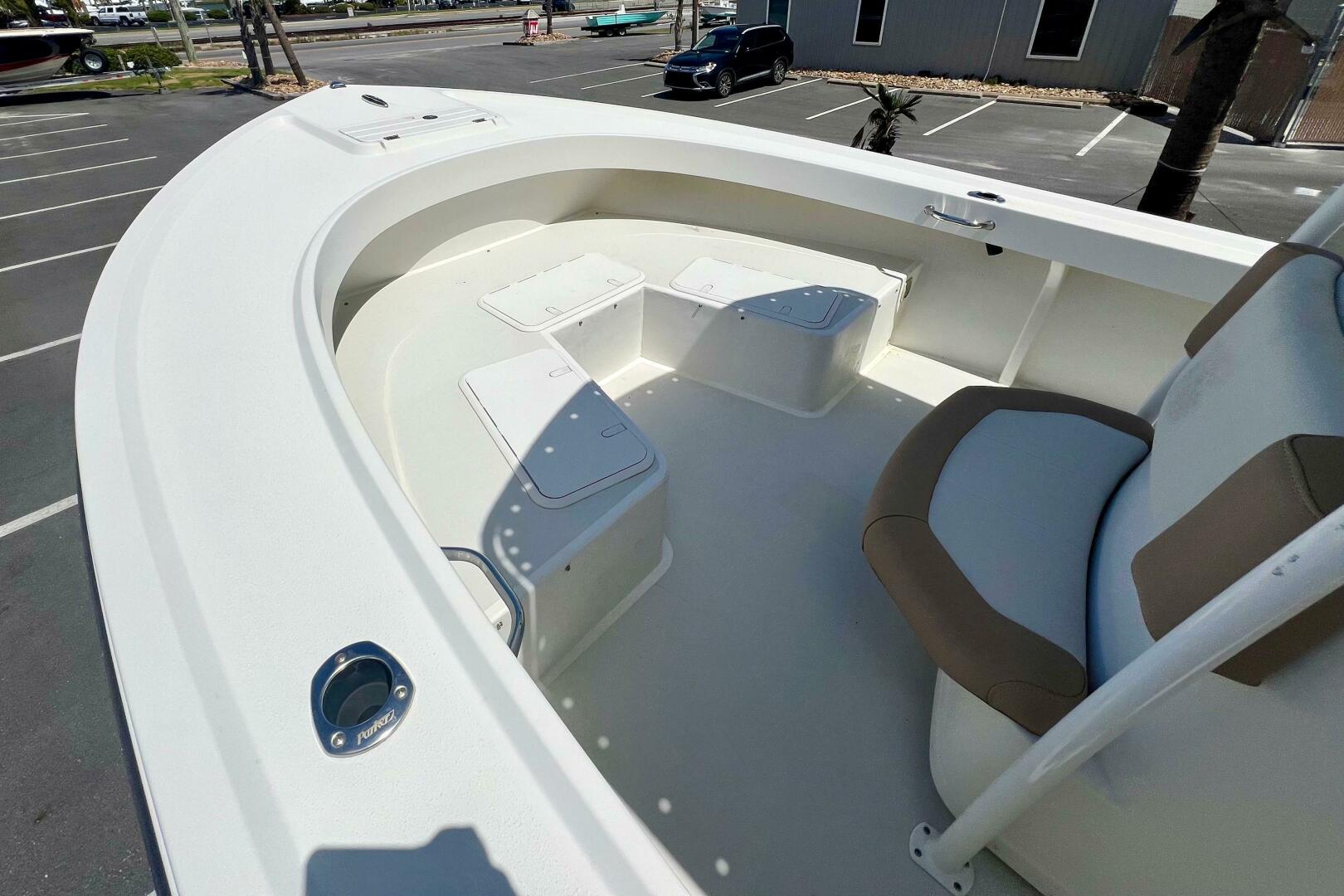 Slide: The Image of Parker 2501 Center Console 2018 - 4634127
