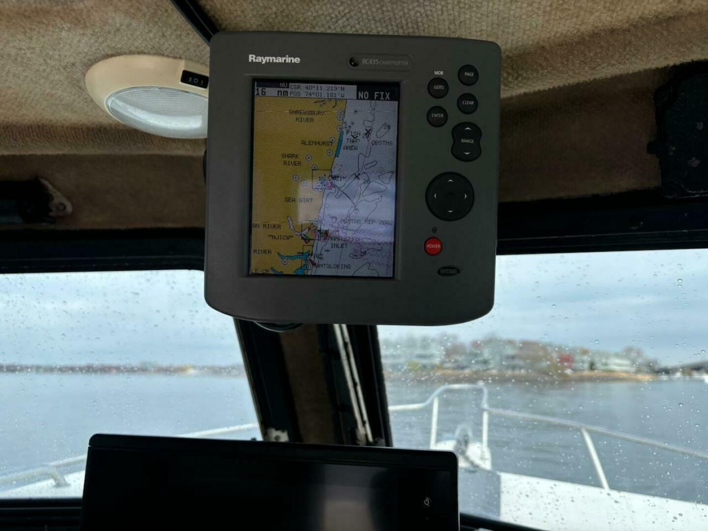 Slide: The Image of Raymarine Chart Plotter - 4811252
