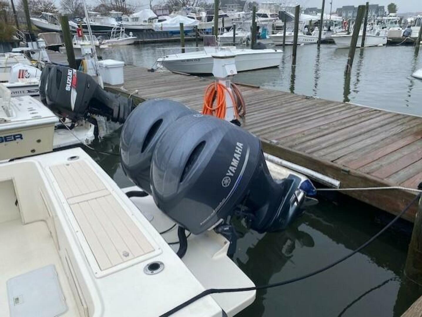 Slide: The Image of Bracket Mounted Outboards - 4813051