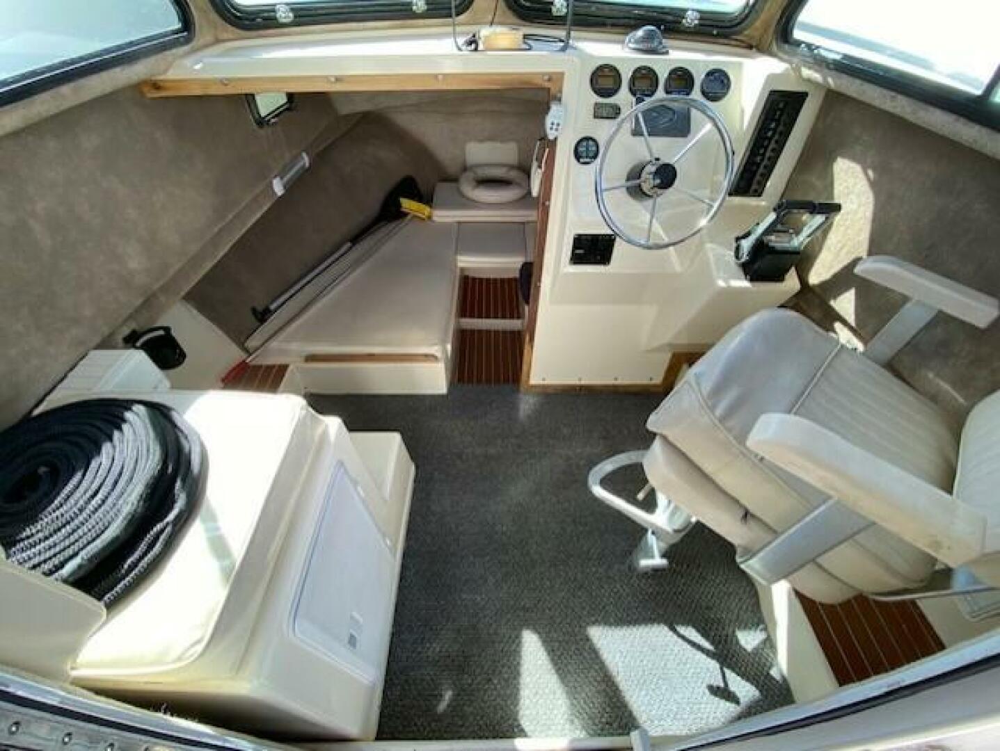 Slide: The Image of Pilot House Seating - 5136174