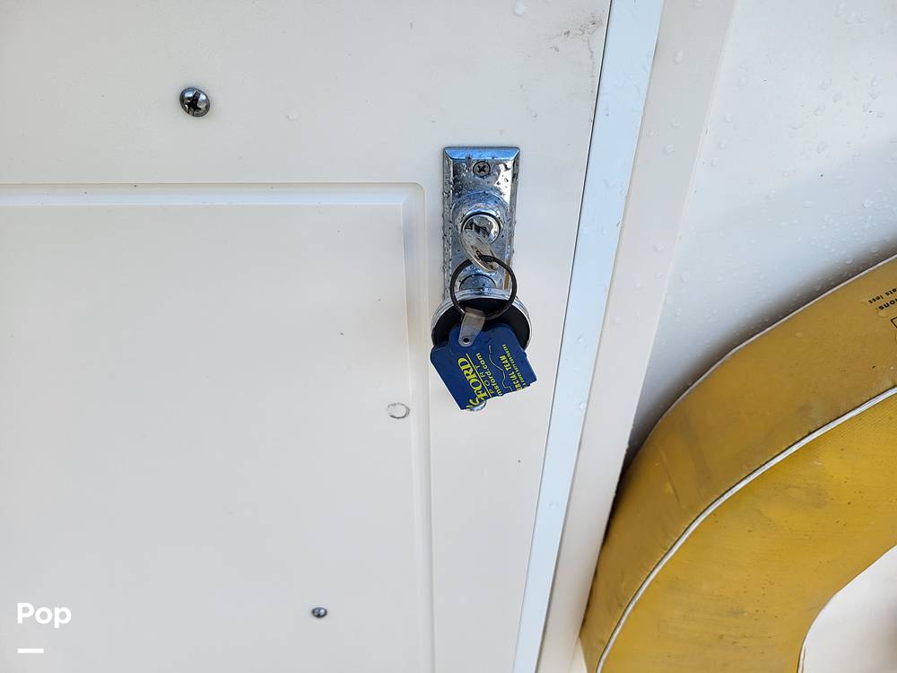 Slide: The Image of Parker 2520 SL Sport Cabin 2006 - 15733029