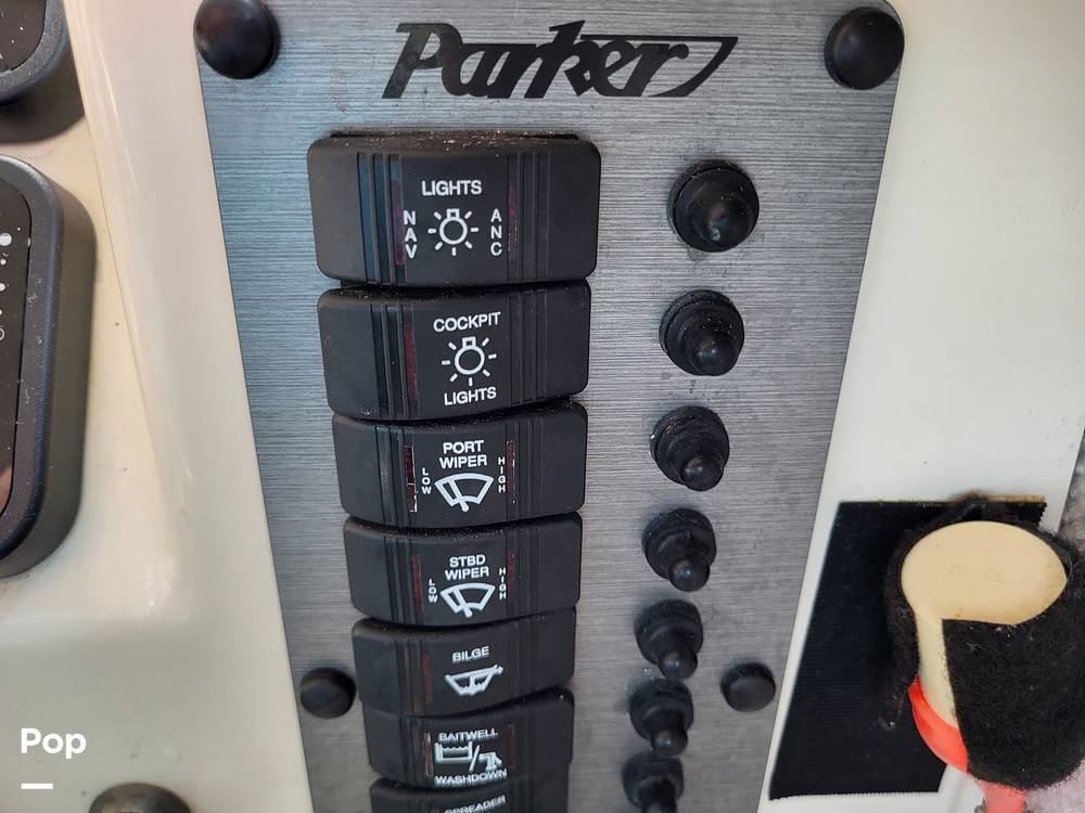 Slide: The Image of Parker 2520 SL Sport Cabin 2006 - 15733056