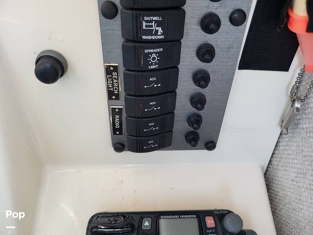 Slide: The Image of Parker 2520 SL Sport Cabin 2006 - 15733057