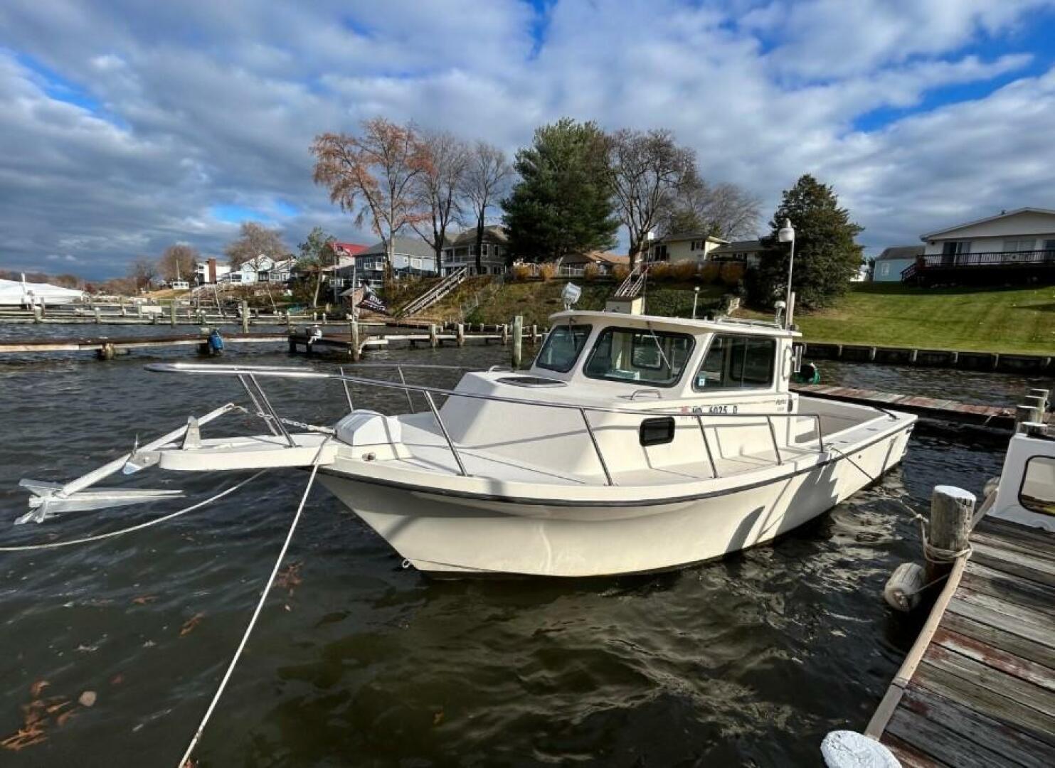 Slide: The Image of Parker 2520 Sport Cabin 1994 - 4126543
